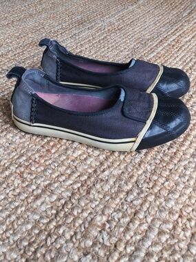 Sorel canvas, leather and rubber flats